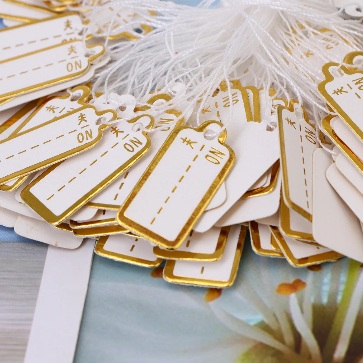 500 Pcs Jewelry Price Tags Creative Shape Bright Color Paper Material Ideal for Store Counter Hang Labels Grocery Goods
500 Pcs Jewelry Price Tags Creative Shape Bright Color Paper Material Ideal for Store Counter Hang Labels Grocery Goods