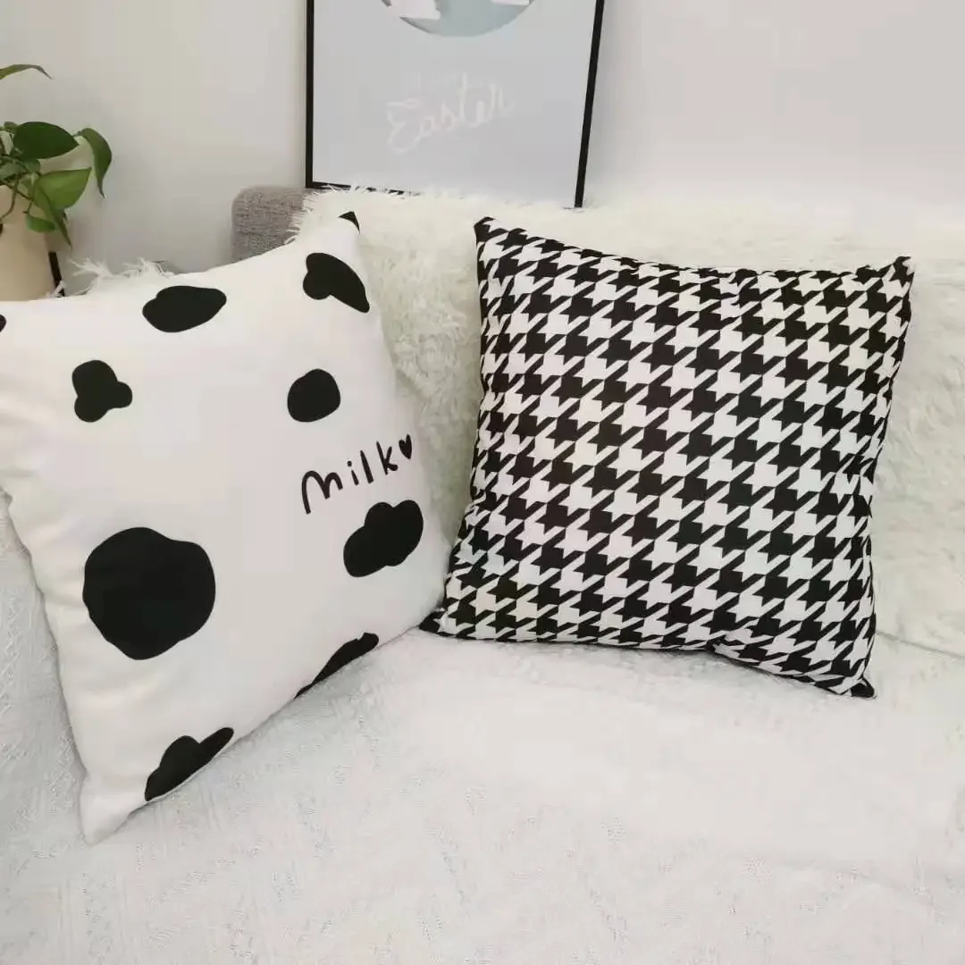 Cushion Cover 2pcs 45x45 Black and White Geometric Printed Simple Cushion Covers 18 Inches for Sofa Living Room Home Textile
Cushion Cover 2pcs 45x45 Black and White Geometric Printed Simple Cushion Covers 18 Inches for Sofa Living Room Home Textile
