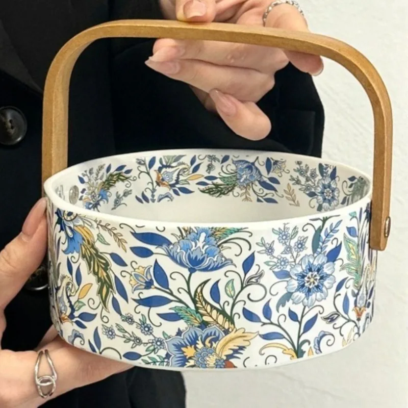 Elegant Retro Medieval Style Fruit Plate Living Room Tea Table Dried Fruit Snack Basket Luxury Desktop Candy Storage Baskets
Elegant Retro Medieval Style Fruit Plate Living Room Tea Table Dried Fruit Snack Basket Luxury Desktop Candy Storage Baskets