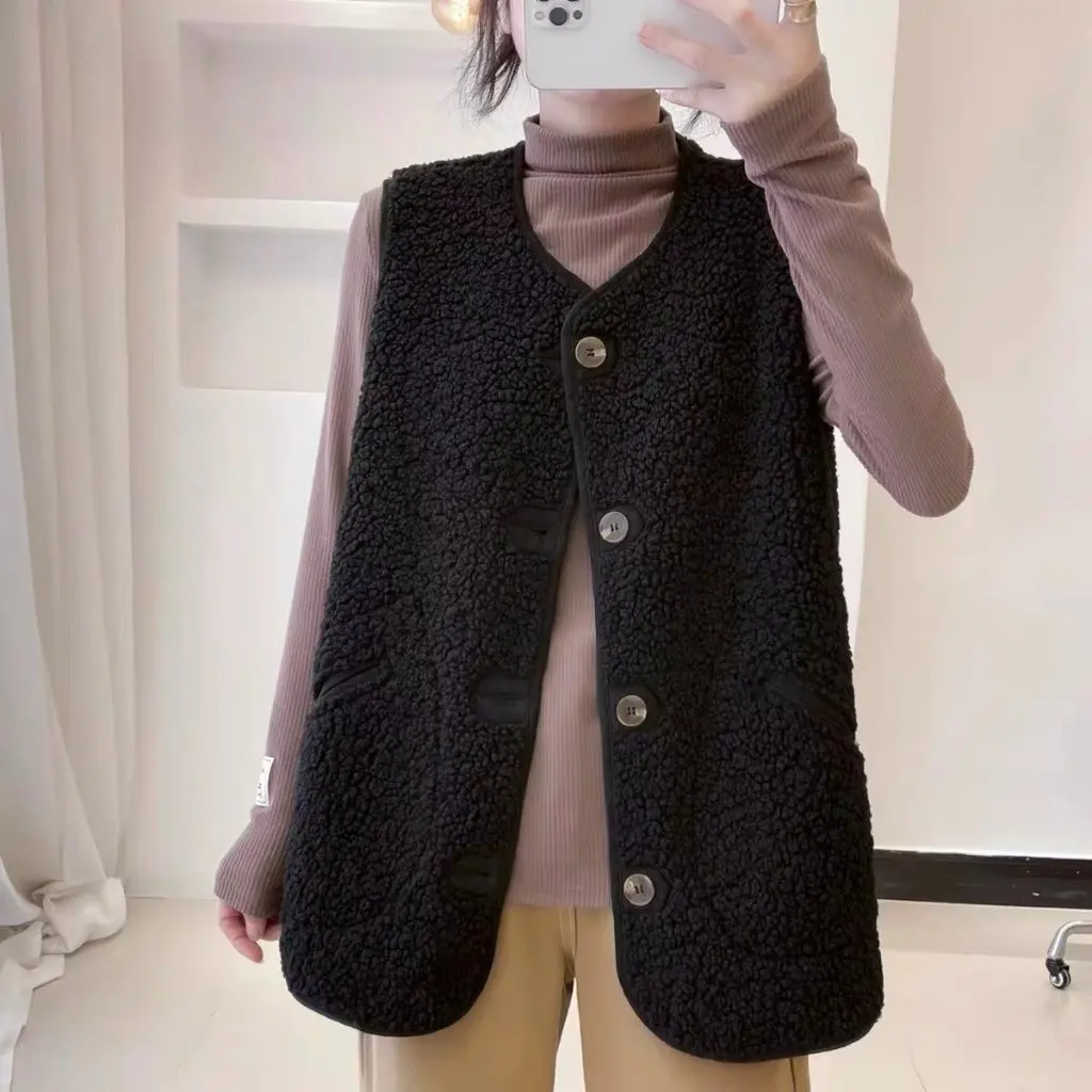 Women's Retro Lamb Plush Vest Mid-Length Sleeveless Waistcoat Can Be Worn on Both Sides Temperament Fur Vest
Women's Retro Lamb Plush Vest Mid-Length Sleeveless Waistcoat Can Be Worn on Both Sides Temperament Fur Vest