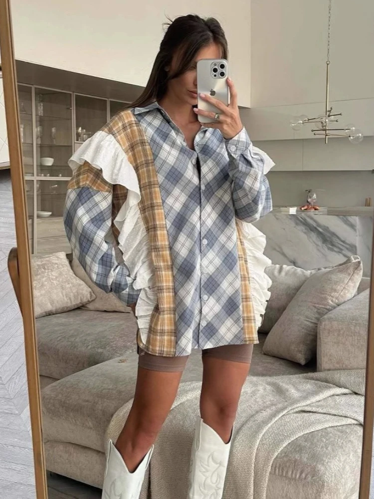 Uniquely Designed Plaid Shirt for Women in Spring and Autumn, Loose and Versatile,Color Blocking Splicing Long Sleeved Shirt New
Uniquely Designed Plaid Shirt for Women in Spring and Autumn, Loose and Versatile,Color Blocking Splicing Long Sleeved Shirt New