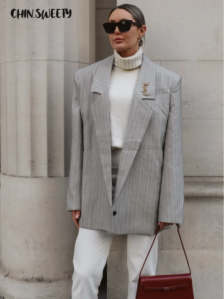Elegant Women's Stripe Blazer Coats Long Sleeve Lapel Single-Button Loose Lady Coat 2025 Summer Autumn Fashion Female Outwear
Elegant Women's Stripe Blazer Coats Long Sleeve Lapel Single-Button Loose Lady Coat 2025 Summer Autumn Fashion Female Outwear