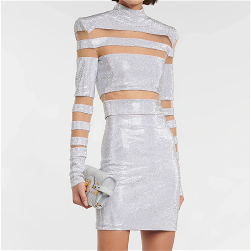 T-shirt 2024 Autumn New fashion shiny rhinestone long sleeved top Half transparent mesh spliced pullover sweater y2k Top women
T-shirt 2024 Autumn New fashion shiny rhinestone long sleeved top Half transparent mesh spliced pullover sweater y2k Top women