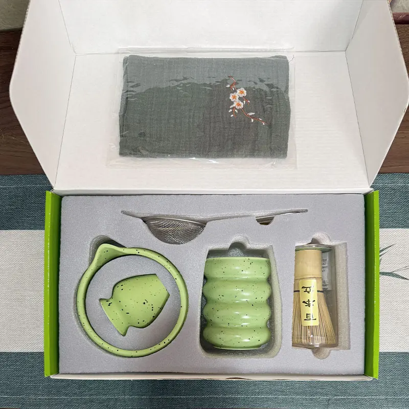 7-częściowy набор матча, матовый, модный, керамический, чаша для матча, бамбуковый совок для венчика, подставка, полная подарочная коробка для церемонии
7-częściowy набор матча, матовый, модный, керамический, чаша для матча, бамбуковый совок для венчика, подставка, полная подарочная коробка для церемонии