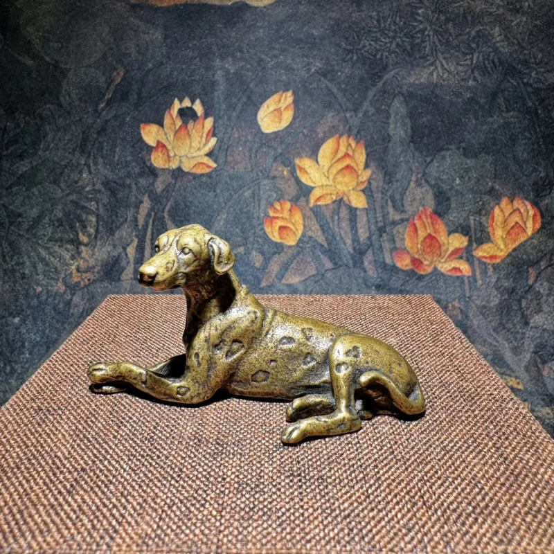 Vintage Copper Zodiac Dog Small Ornament Fine Dog Model Handheld Piece Desktop Decoration Craft Ornament
Vintage Copper Zodiac Dog Small Ornament Fine Dog Model Handheld Piece Desktop Decoration Craft Ornament