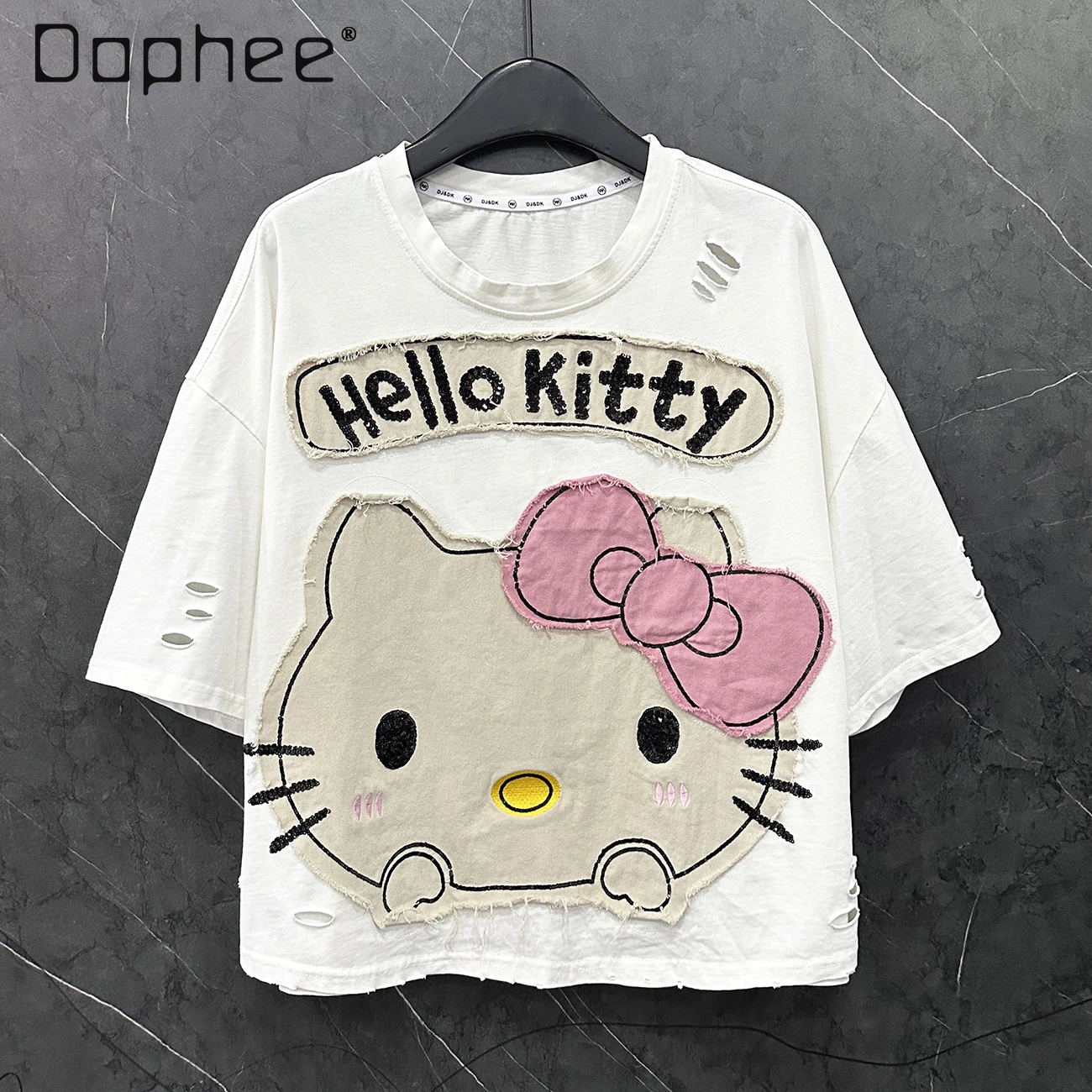 Summer New Heavy Industry Hole Design Cat Short-sleeved T-shirt Women's Loose Age-reducing Sweet Short Top Oversized T Shirt
Summer New Heavy Industry Hole Design Cat Short-sleeved T-shirt Women's Loose Age-reducing Sweet Short Top Oversized T Shirt