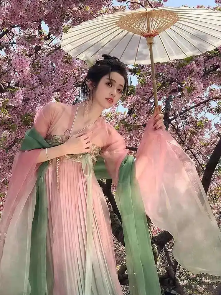 Tang Dynasty Lotus Ancient Costume Hanfu Super Fairy Flowing Large Sleeve One-piece Embroidered
Tang Dynasty Lotus Ancient Costume Hanfu Super Fairy Flowing Large Sleeve One-piece Embroidered