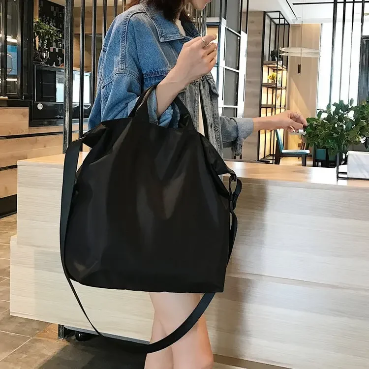 Oxford Travel Bags Female Male Waterproof Large-capacity Men Sports Shoulder Fitness Portable Messenger Bag
Oxford Travel Bags Female Male Waterproof Large-capacity Men Sports Shoulder Fitness Portable Messenger Bag