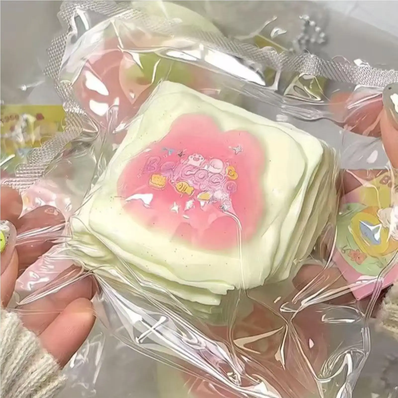 Игрушки-антистресс в форме торта: симулятор для снятия стресса для детей, взрослых, школьников, студентов, офисных работников
Игрушки-антистресс в форме торта: симулятор для снятия стресса для детей, взрослых, школьников, студентов, офисных работников