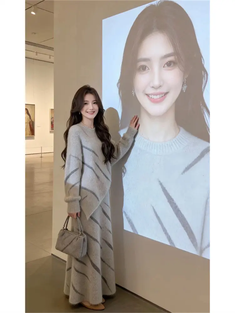 Korean Sle Gentle Faion Set Women's Top Beautiful Two-Piece Spring New Slimming Younger f Skirt round Ne Knitted Swe...
Korean Sle Gentle Faion Set Women's Top Beautiful Two-Piece Spring New Slimming Younger f Skirt round Ne Knitted Swe...