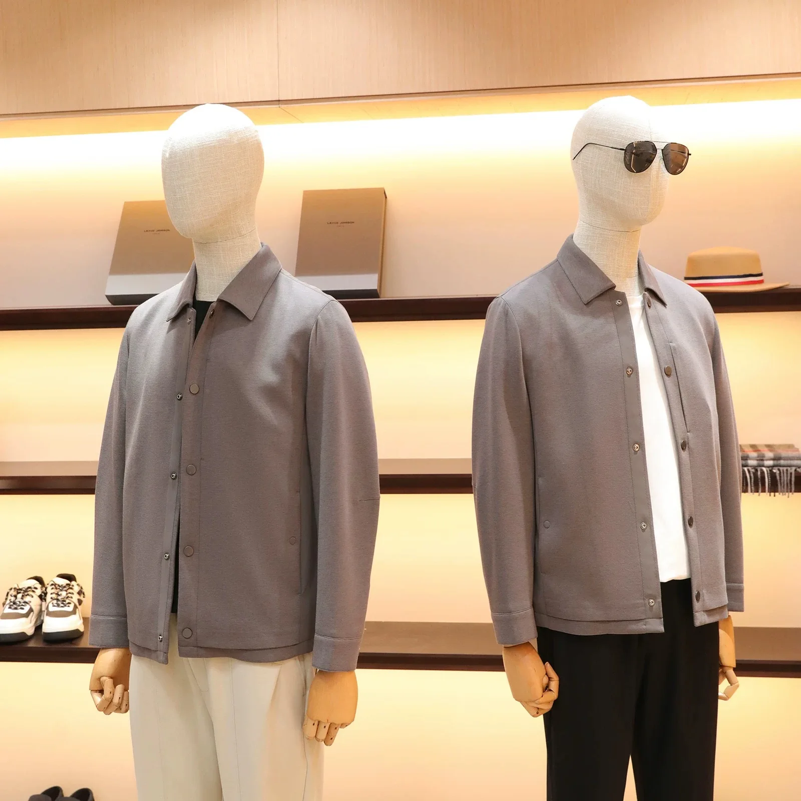 Мужское шерстяное пальто с воротником-стойкой, теплое, модное, городского стиля, с длинными рукавами, осенне-зимнее
Мужское шерстяное пальто с воротником-стойкой, теплое, модное, городского стиля, с длинными рукавами, осенне-зимнее