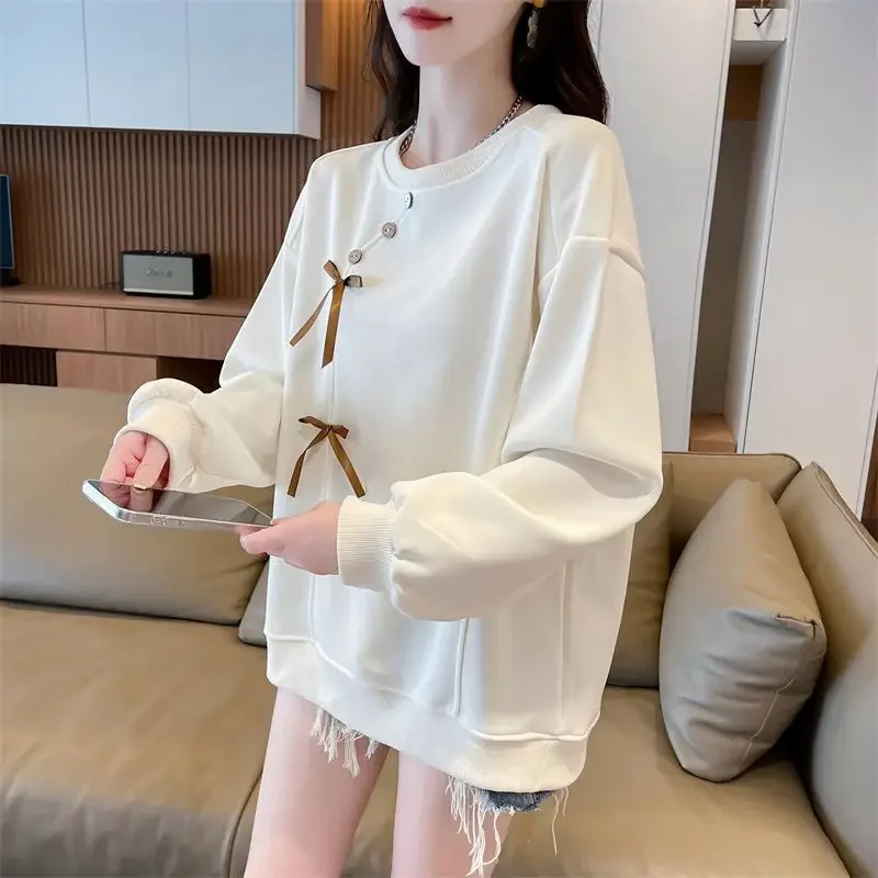 Early Autumn Bow-knot Stitched Hooded Sweatshirt for Women Spring and Autumn 2025 New Loose Thin Top E7948
Early Autumn Bow-knot Stitched Hooded Sweatshirt for Women Spring and Autumn 2025 New Loose Thin Top E7948