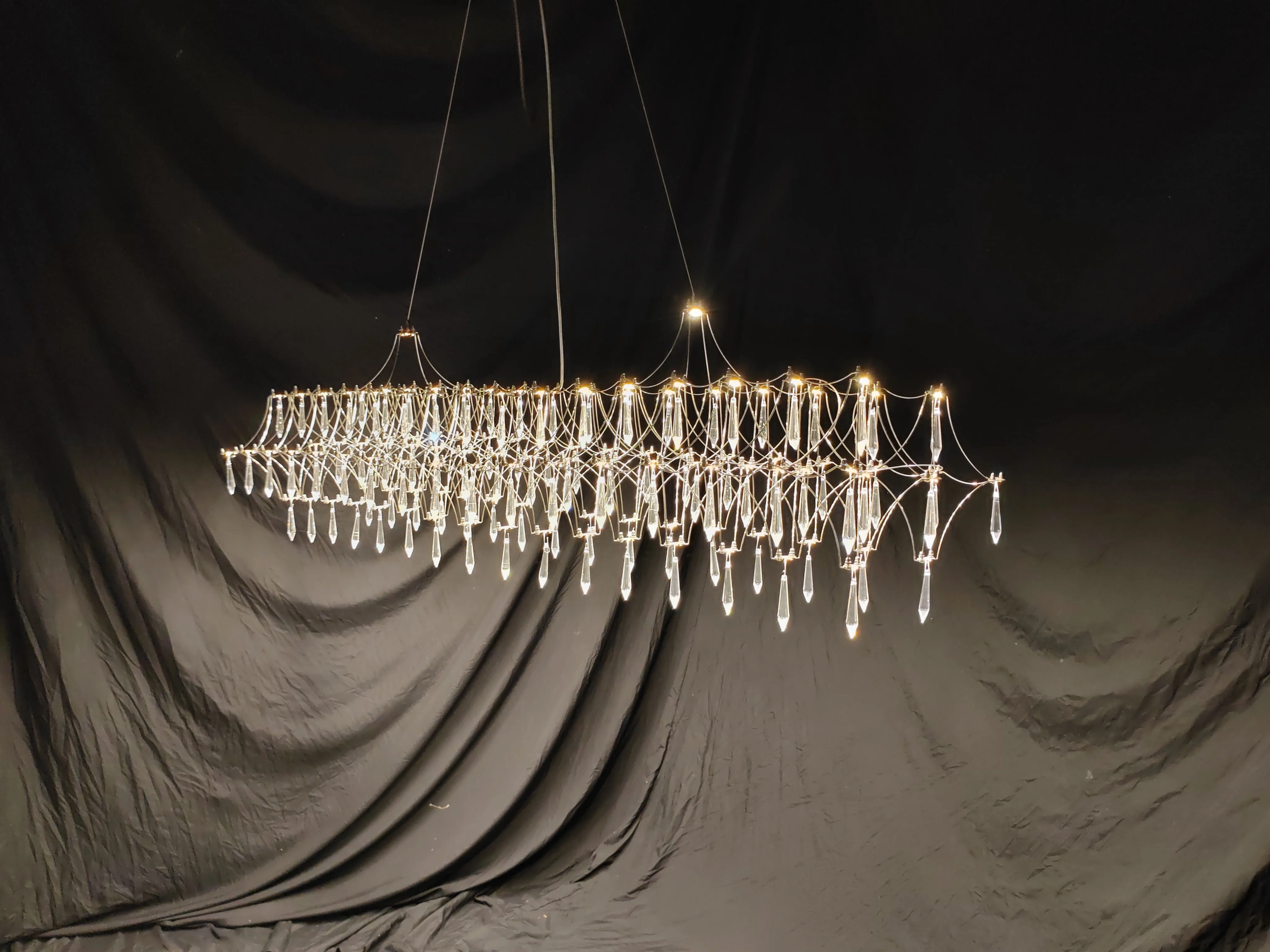 Restaurant Strip Chandelier Postmodern Light Luxury Lobby Front Desk Lamp Designer Minimalist Bar Dining Table Crystal Led Lamp
Restaurant Strip Chandelier Postmodern Light Luxury Lobby Front Desk Lamp Designer Minimalist Bar Dining Table Crystal Led Lamp