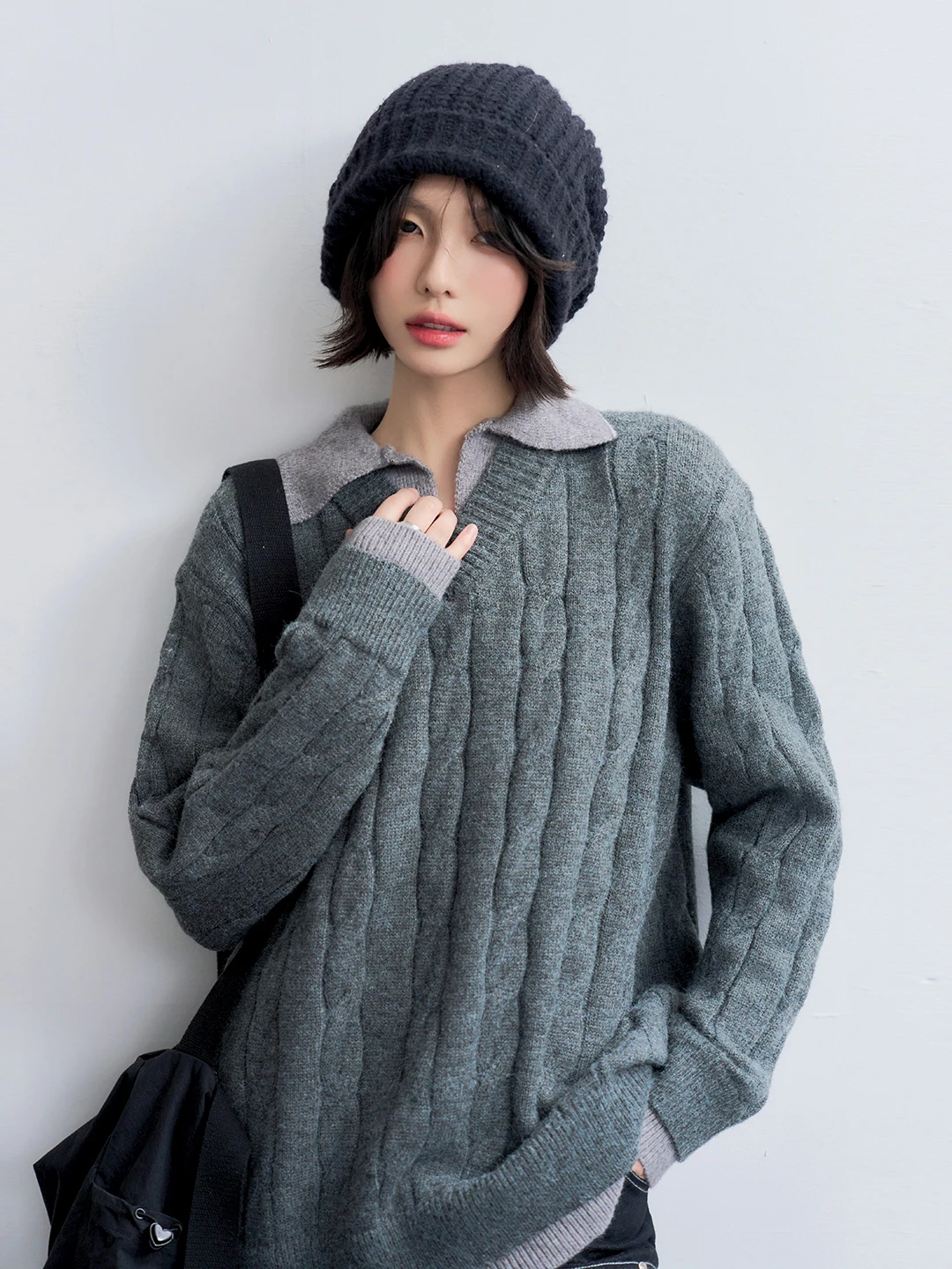 Женский вязаный свитер на весну-осень, имитация двухслойности, с цветными блоками, свободный крой, с льняным узором, повседневный, стандартный крой
Женский вязаный свитер на весну-осень, имитация двухслойности, с цветными блоками, свободный крой, с льняным узором, повседневный, стандартный крой