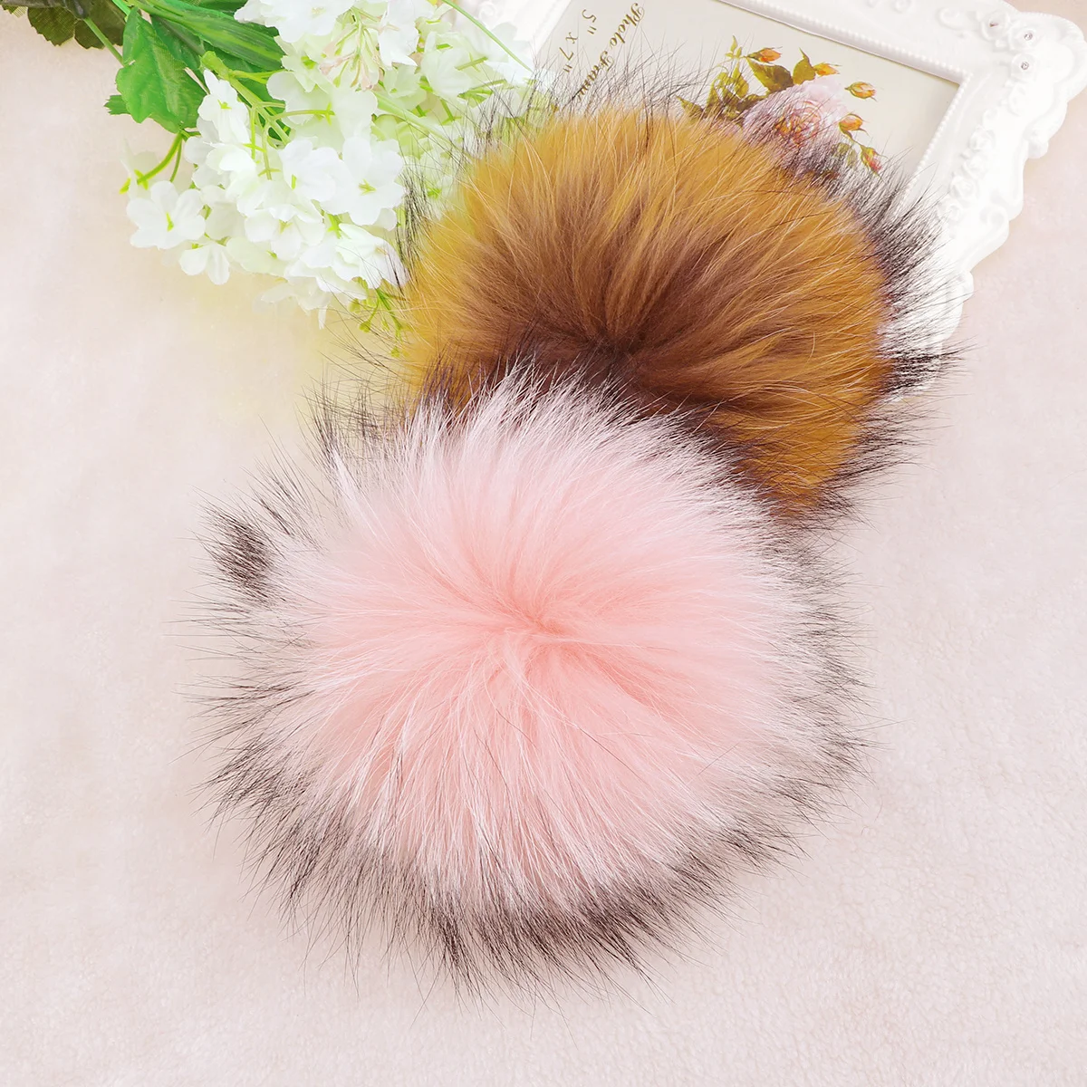 Модные украшения с помпонами, легко прикрепляемые украшения из синтетического волокна для трикотажных изделий, кепок, сумок, розовый шар
Модные украшения с помпонами, легко прикрепляемые украшения из синтетического волокна для трикотажных изделий, кепок, сумок, розовый шар