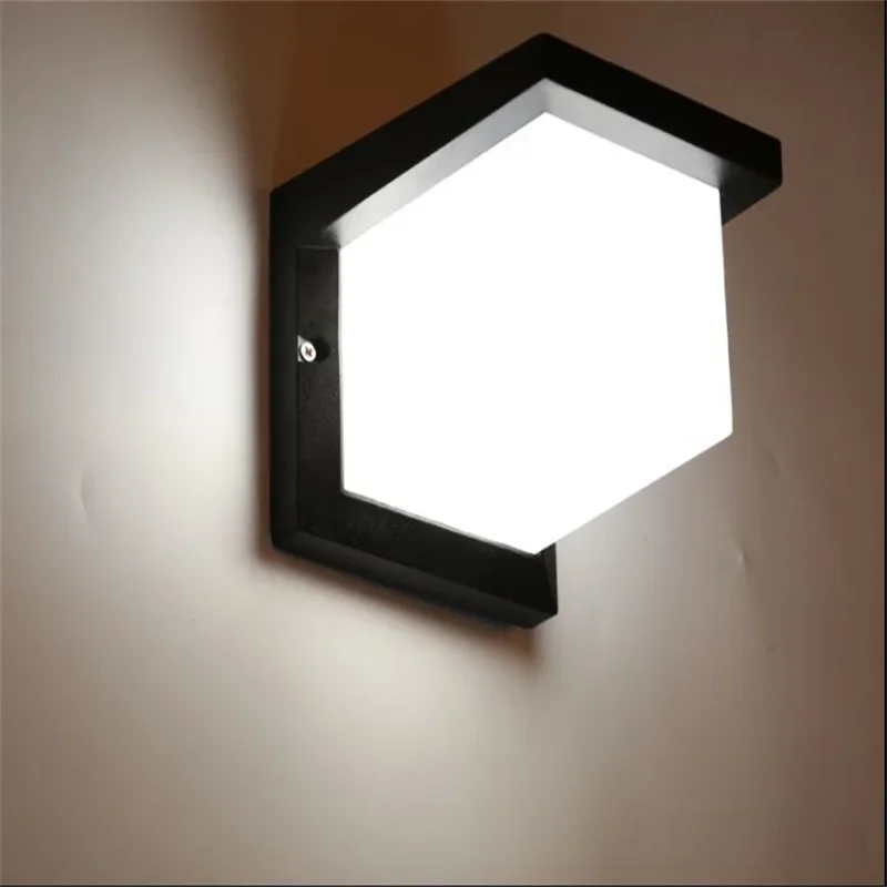 American simple modern waterproof outdoor terrace courtyard porch balcony gate led wall lamp
American simple modern waterproof outdoor terrace courtyard porch balcony gate led wall lamp