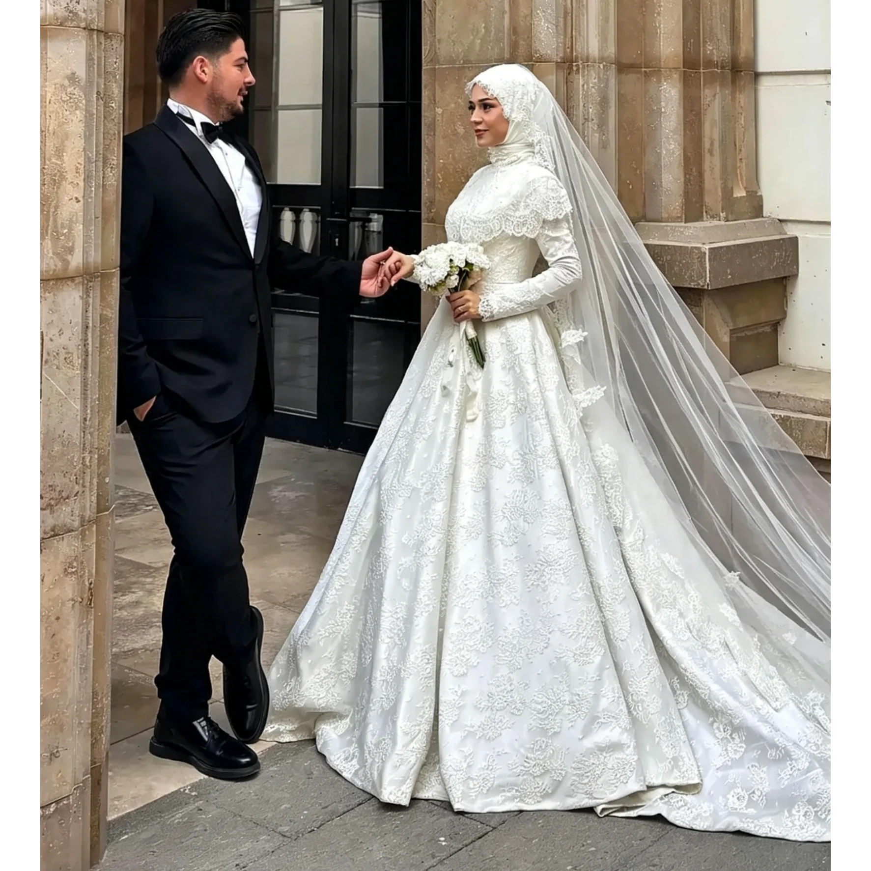 Luxury White Lace Ball Dress Wedding Dress High Collar Long Sleeve Tight corset Cathedral Train A-line Bridal Dress Customized
Luxury White Lace Ball Dress Wedding Dress High Collar Long Sleeve Tight corset Cathedral Train A-line Bridal Dress Customized