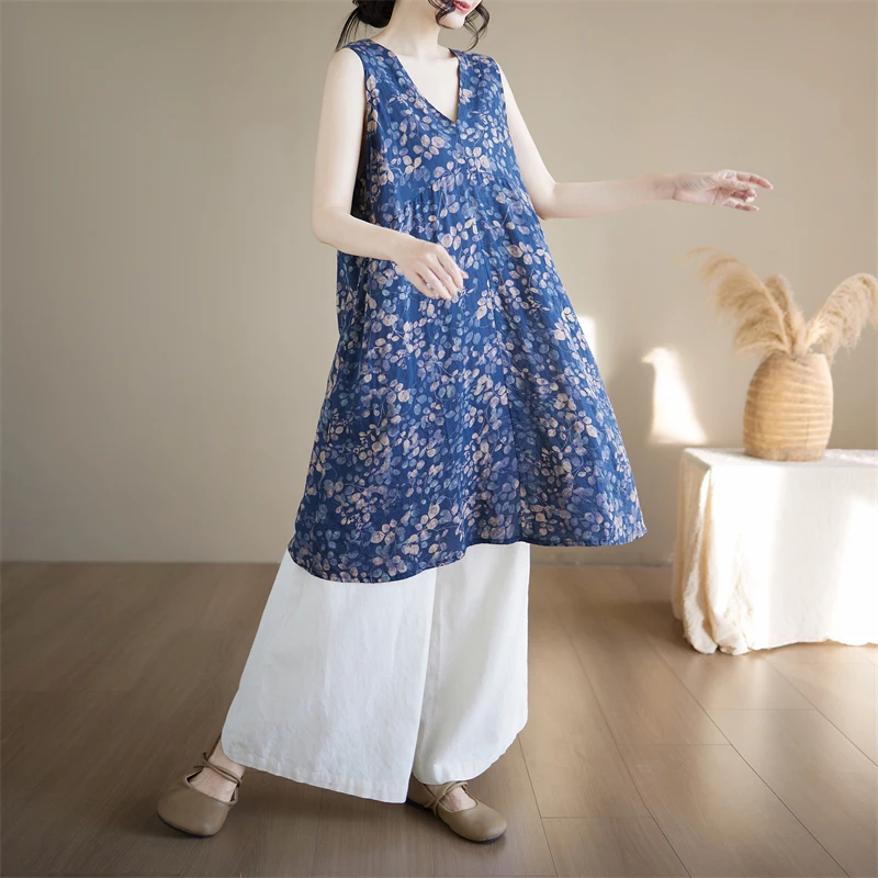 Elegant Korean Style Sleeveless V-Neck Vest Loose Fit Slimming Women's Casual Top with Midi Skirt City Walk Cotton Polyester ...
Elegant Korean Style Sleeveless V-Neck Vest Loose Fit Slimming Women's Casual Top with Midi Skirt City Walk Cotton Polyester ...