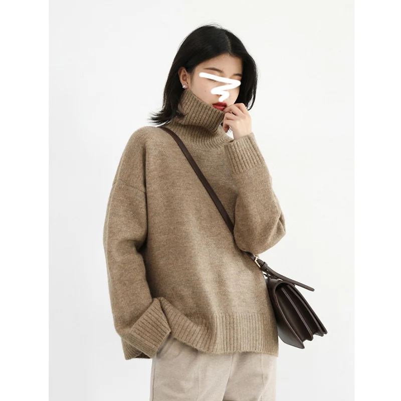 Женский утепленный свитер с высоким воротником, свободного кроя, вязаный, зимний, модный, из мягкого хлопка, с длинными рукавами, в стиле ретро, японский стиль
Женский утепленный свитер с высоким воротником, свободного кроя, вязаный, зимний, модный, из мягкого хлопка, с длинными рукавами, в стиле ретро, японский стиль