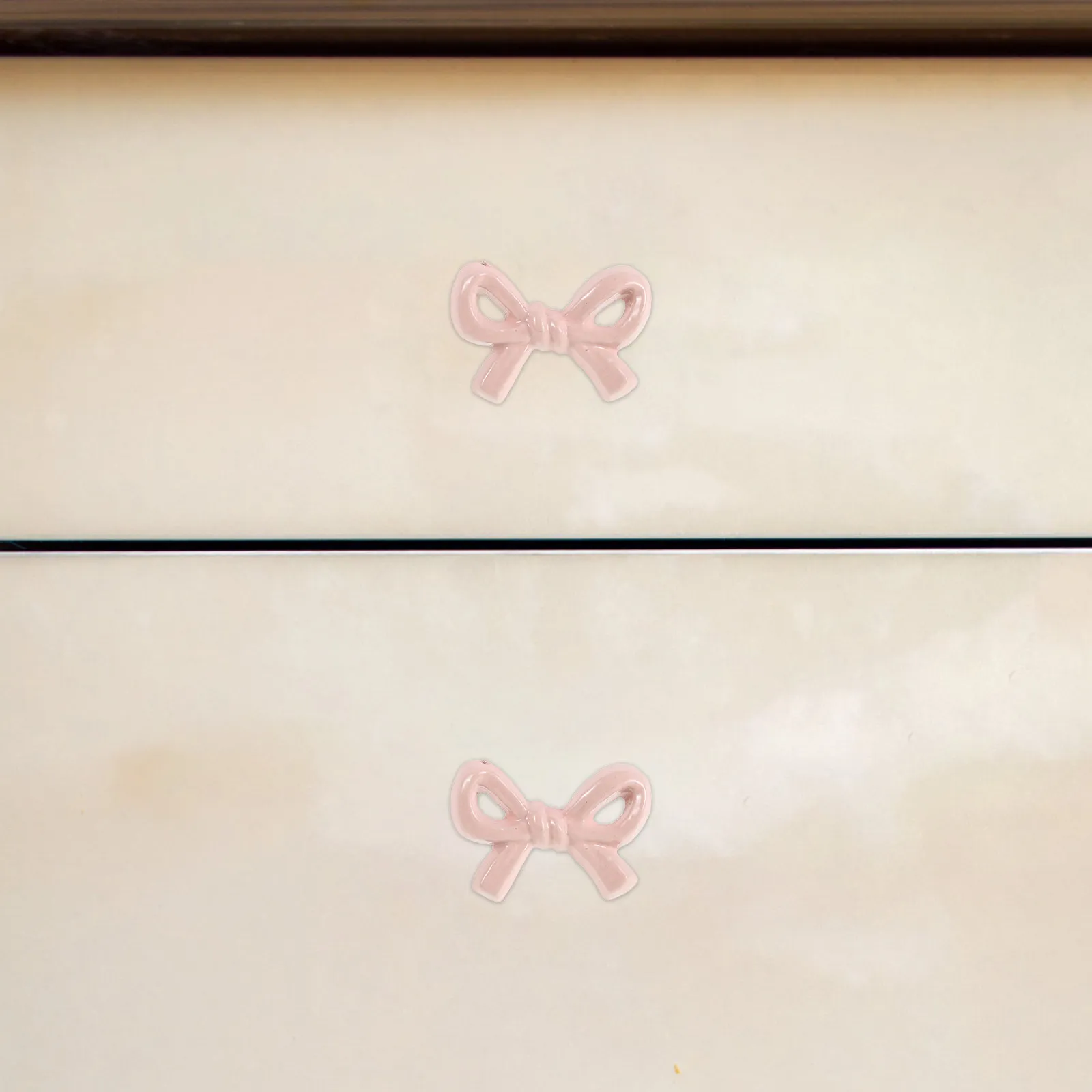 Metal Bow Drawer Pulls Bow Shaped Cabinet Handles Scratch Resistant Elegant Dresser Hardware for Room Living Room Wardrobe
Metal Bow Drawer Pulls Bow Shaped Cabinet Handles Scratch Resistant Elegant Dresser Hardware for Room Living Room Wardrobe