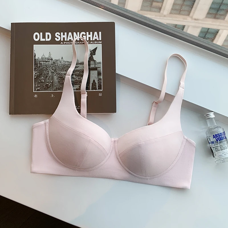 Cow horn package thin cup underwear women's small breasts gathered on the support lingerie comfortable non-steel ring bra
Cow horn package thin cup underwear women's small breasts gathered on the support lingerie comfortable non-steel ring bra