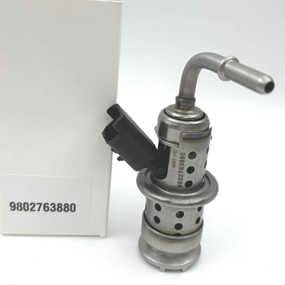 OE: 9802763880 J085B02460 Auto Fuel Injector Nozzle Valve For Citroen C3 C4 DS3 DS4 DS5 Berlingo/Peugeot 208 301 308 508 2008
OE: 9802763880 J085B02460 Auto Fuel Injector Nozzle Valve For Citroen C3 C4 DS3 DS4 DS5 Berlingo/Peugeot 208 301 308 508 2008
