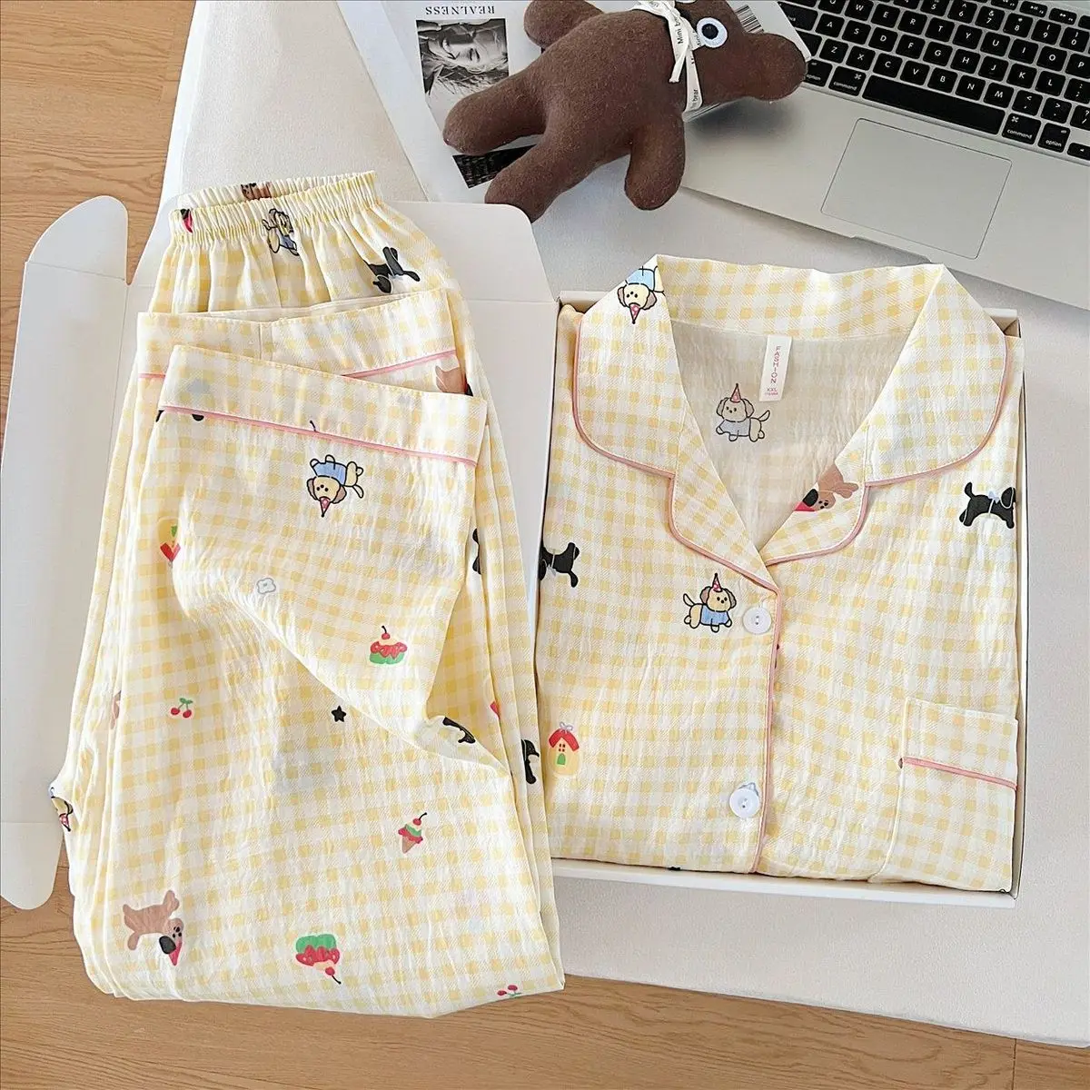 Soft Light Cotton PJ Set Y2K Kawaii Dog Yellow Plaid Christmas PJS Women Sleepwear Long Sleeves Button Pajama Sets Fall Homewear
Soft Light Cotton PJ Set Y2K Kawaii Dog Yellow Plaid Christmas PJS Women Sleepwear Long Sleeves Button Pajama Sets Fall Homewear