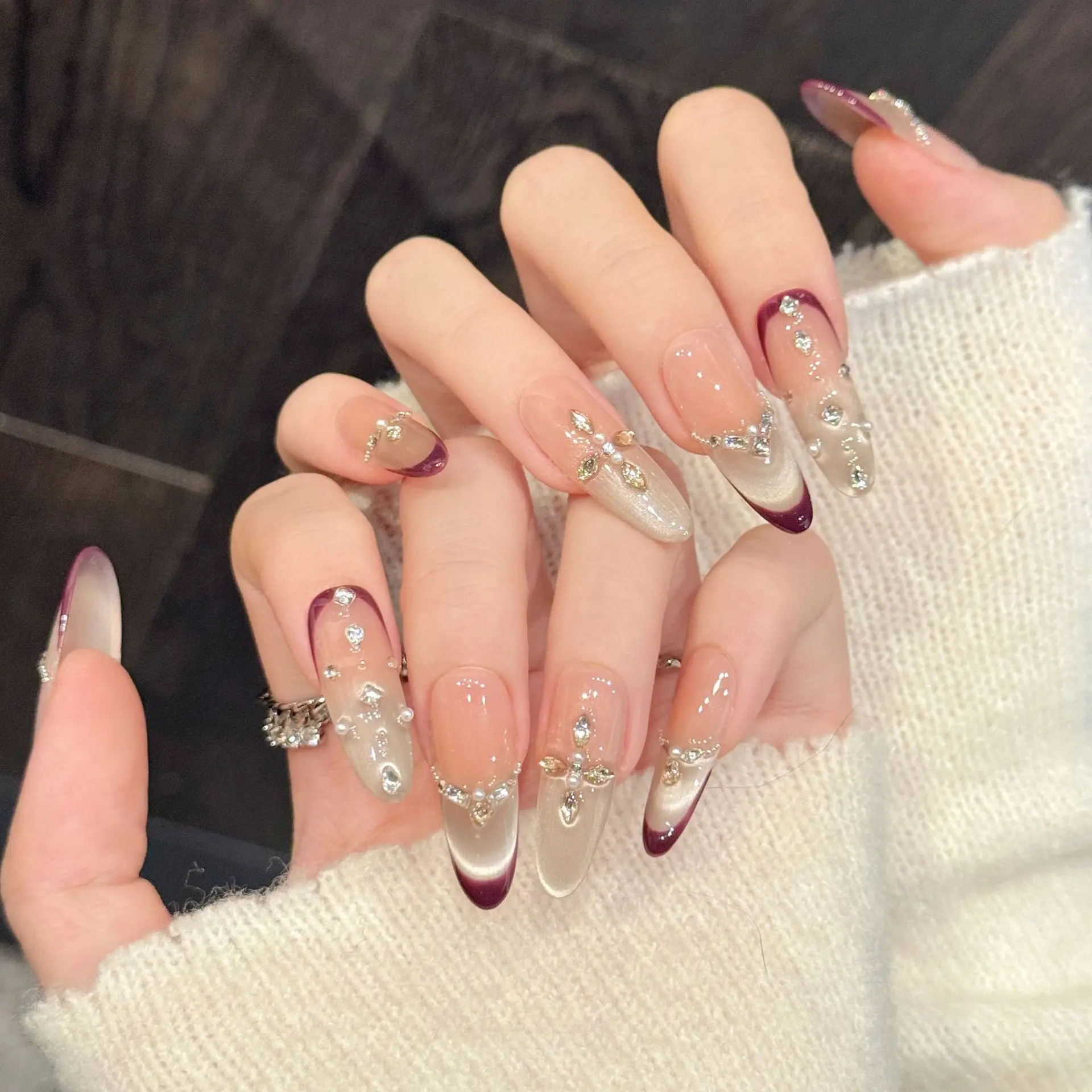 10pcs Long Oval Press on Nails Handmade Pink Rose French Cat Eye Gradient Rhinestone Design Wearable Nails Art Tips
10pcs Long Oval Press on Nails Handmade Pink Rose French Cat Eye Gradient Rhinestone Design Wearable Nails Art Tips