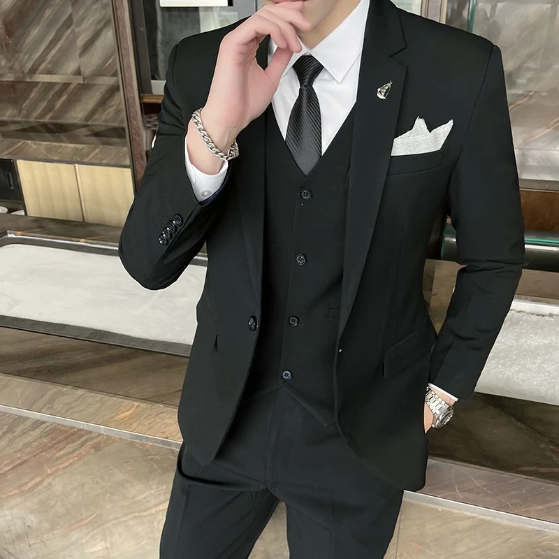 Autumn/Winter boutique men (suit + vest + trousers) The new trend of 2022 slim personalized small suit smart three-piece suit
Autumn/Winter boutique men (suit + vest + trousers) The new trend of 2022 slim personalized small suit smart three-piece suit
