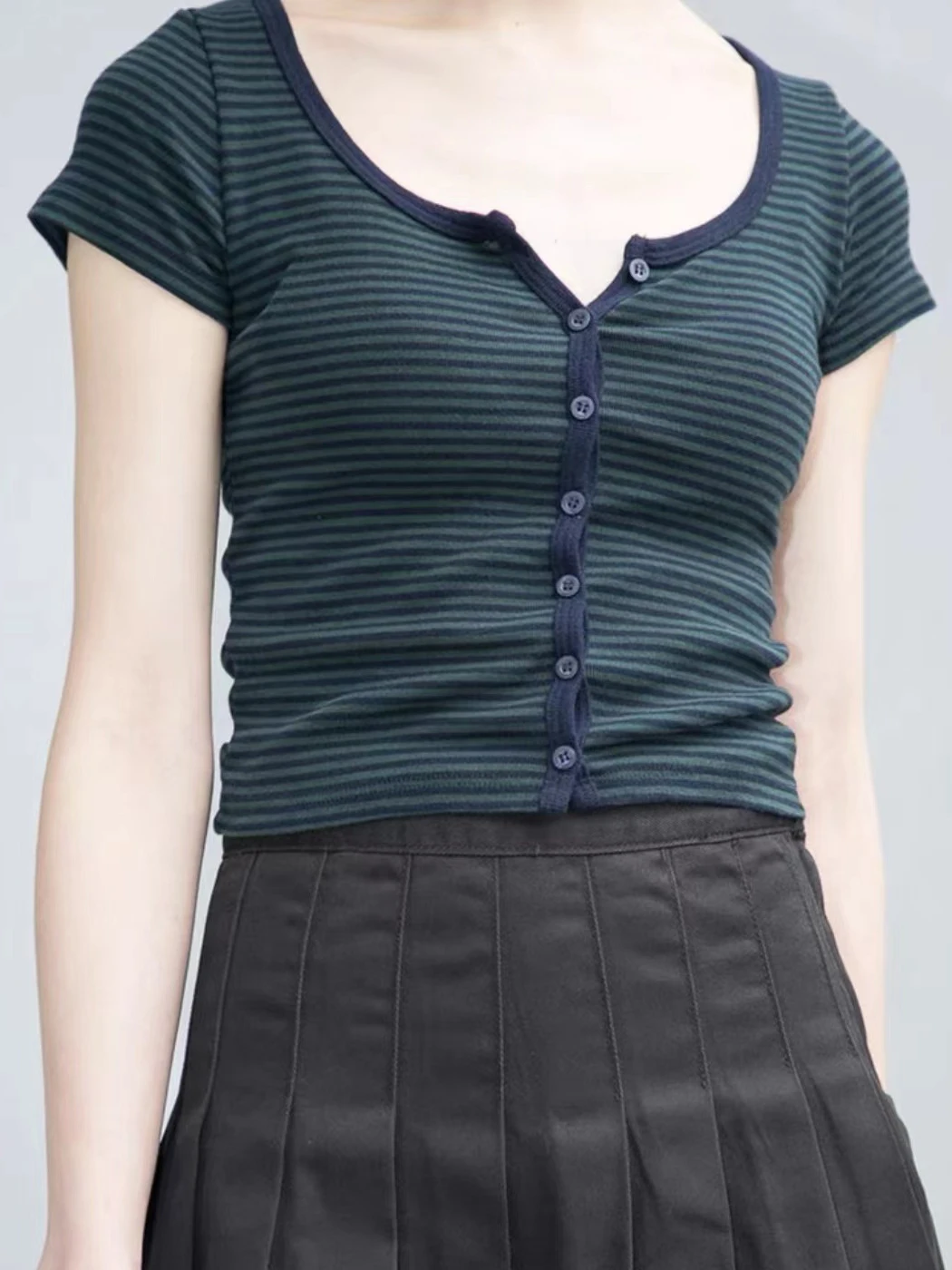 Patchwork Striped T-Shirt Women Round Neck Cotton Short Sleeve Tee Shirt 2023 Summer Streetwear Classic Y2k Tops Clothes Female
Patchwork Striped T-Shirt Women Round Neck Cotton Short Sleeve Tee Shirt 2023 Summer Streetwear Classic Y2k Tops Clothes Female