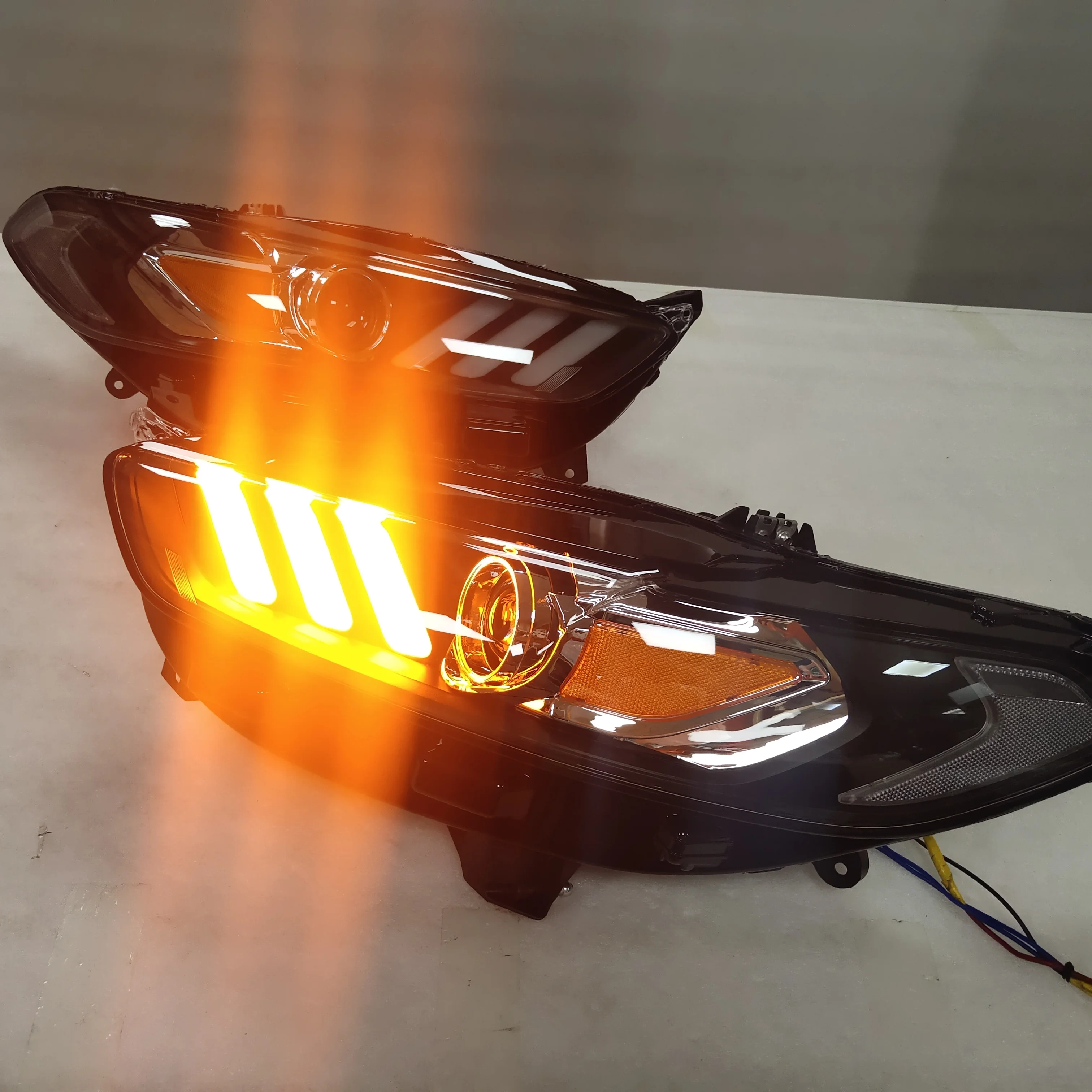 For Mondeo LED Head Lamps LED Light for FORD Fusion Titanium2013 JC Moving Led Tuning Light
For Mondeo LED Head Lamps LED Light for FORD Fusion Titanium2013 JC Moving Led Tuning Light