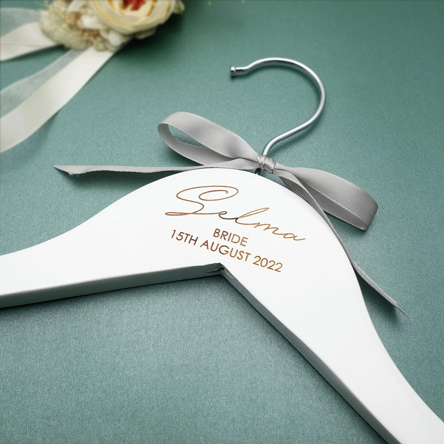 Personalized Wedding Hanger Custom Name Dress Hanger with Bow White Solid Bridesmaid Hanger Wedding Party Bridal Shower Gift
Personalized Wedding Hanger Custom Name Dress Hanger with Bow White Solid Bridesmaid Hanger Wedding Party Bridal Shower Gift