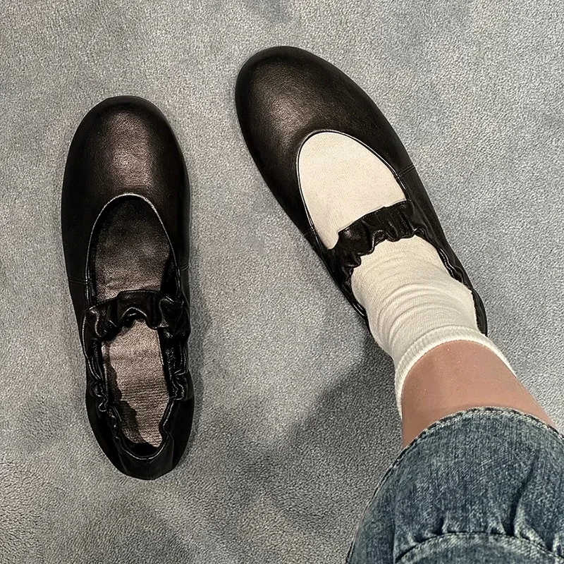 Туфли Мэри Джейн, новые женские французские балетки с плоской подошвой, сложенные в стиле ретро, одинаковые легкие туфли с открытым носком, кожаная версия
Туфли Мэри Джейн, новые женские французские балетки с плоской подошвой, сложенные в стиле ретро, одинаковые легкие туфли с открытым носком, кожаная версия