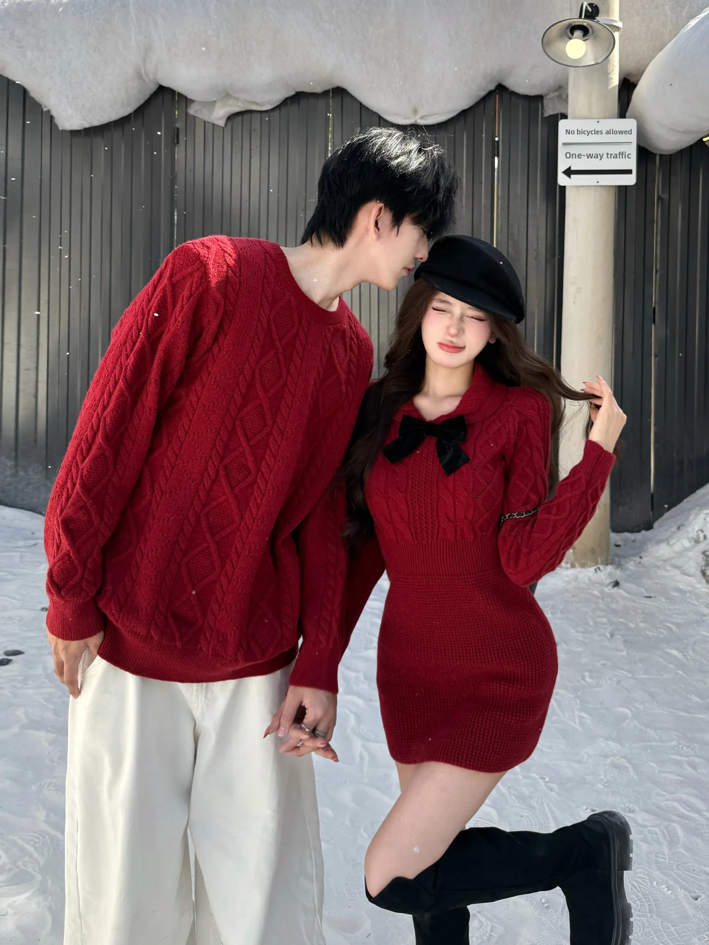 Red Knitted Sweater Dress for Men And Women Casual Style Slimming Fit New Year Atmosphere Couples Autumn Winter Wrap around W...
Red Knitted Sweater Dress for Men And Women Casual Style Slimming Fit New Year Atmosphere Couples Autumn Winter Wrap around W...