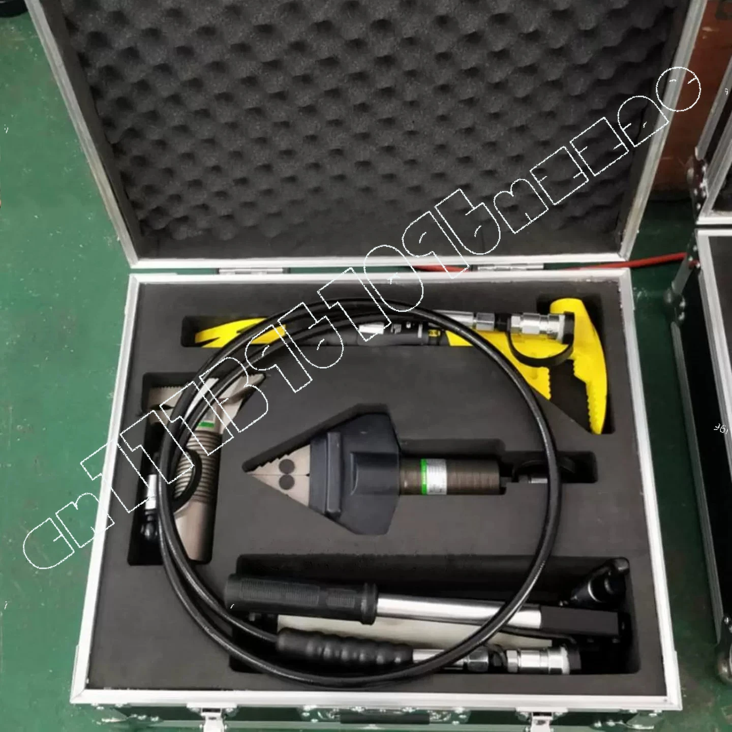Portable Tool Set Rescue Hydraulic Strong Open Fire Five-piece Set Expander Hand Pump
Portable Tool Set Rescue Hydraulic Strong Open Fire Five-piece Set Expander Hand Pump