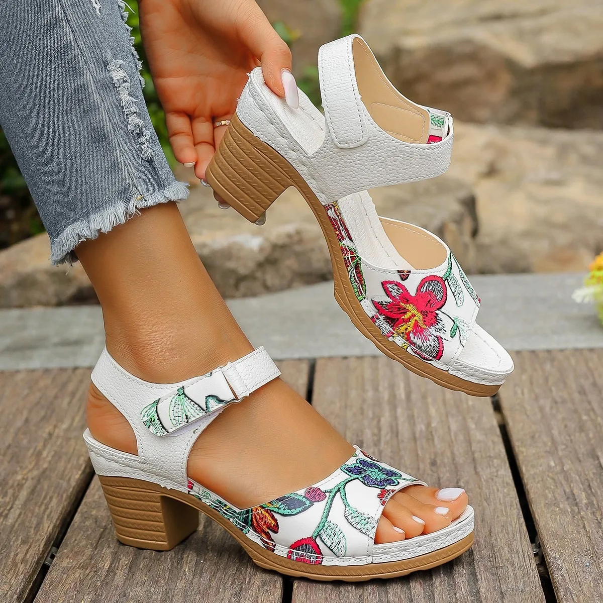 Women's Peep Toe Hihg Heel Sandals 2026 Gladiator Shoes Chunky Heel Platform Women's Sandals Flower Ladies Heeled Shoes
Women's Peep Toe Hihg Heel Sandals 2026 Gladiator Shoes Chunky Heel Platform Women's Sandals Flower Ladies Heeled Shoes