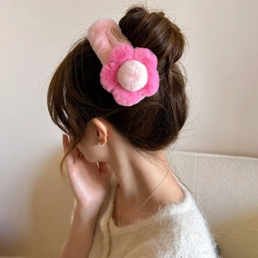 Fashion Plush Flower Hair Clip Big Cute Hairstyle Hairpin Handmade BB Pins Braid HairClip Women Girl
Fashion Plush Flower Hair Clip Big Cute Hairstyle Hairpin Handmade BB Pins Braid HairClip Women Girl