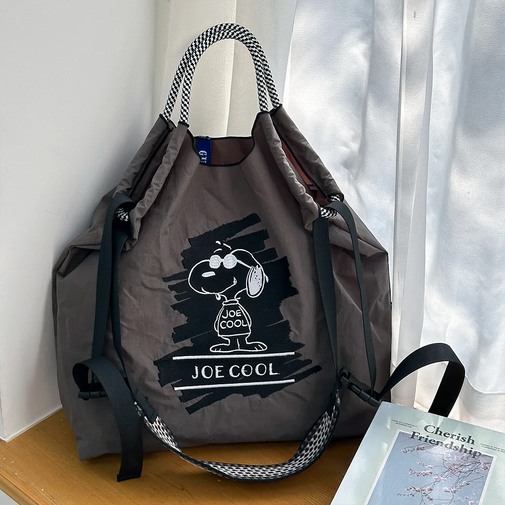 Snoopy женская и мужская зеленая сумка с вышивкой, сумка для покупок, модная нейлоновая сумка через плечо, сумка через плечо
Snoopy женская и мужская зеленая сумка с вышивкой, сумка для покупок, модная нейлоновая сумка через плечо, сумка через плечо