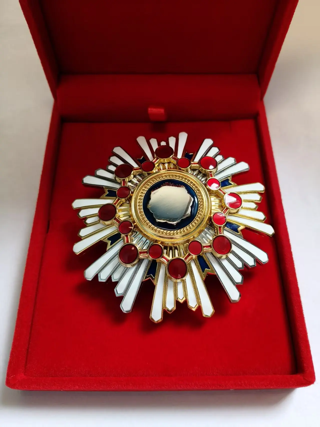 JAPANESE Order of the Sacred Treasure 2nd Class Reproduction Full Size
JAPANESE Order of the Sacred Treasure 2nd Class Reproduction Full Size