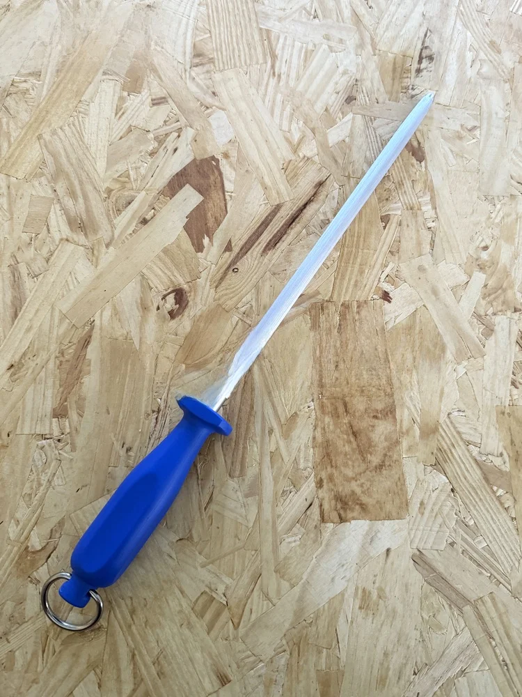 Original GIESSER 9924 Middle Pattern Knife Sharpener Stick Slaughterhouse Meat Shop Meat Processing Knife Rod German Origin
Original GIESSER 9924 Middle Pattern Knife Sharpener Stick Slaughterhouse Meat Shop Meat Processing Knife Rod German Origin