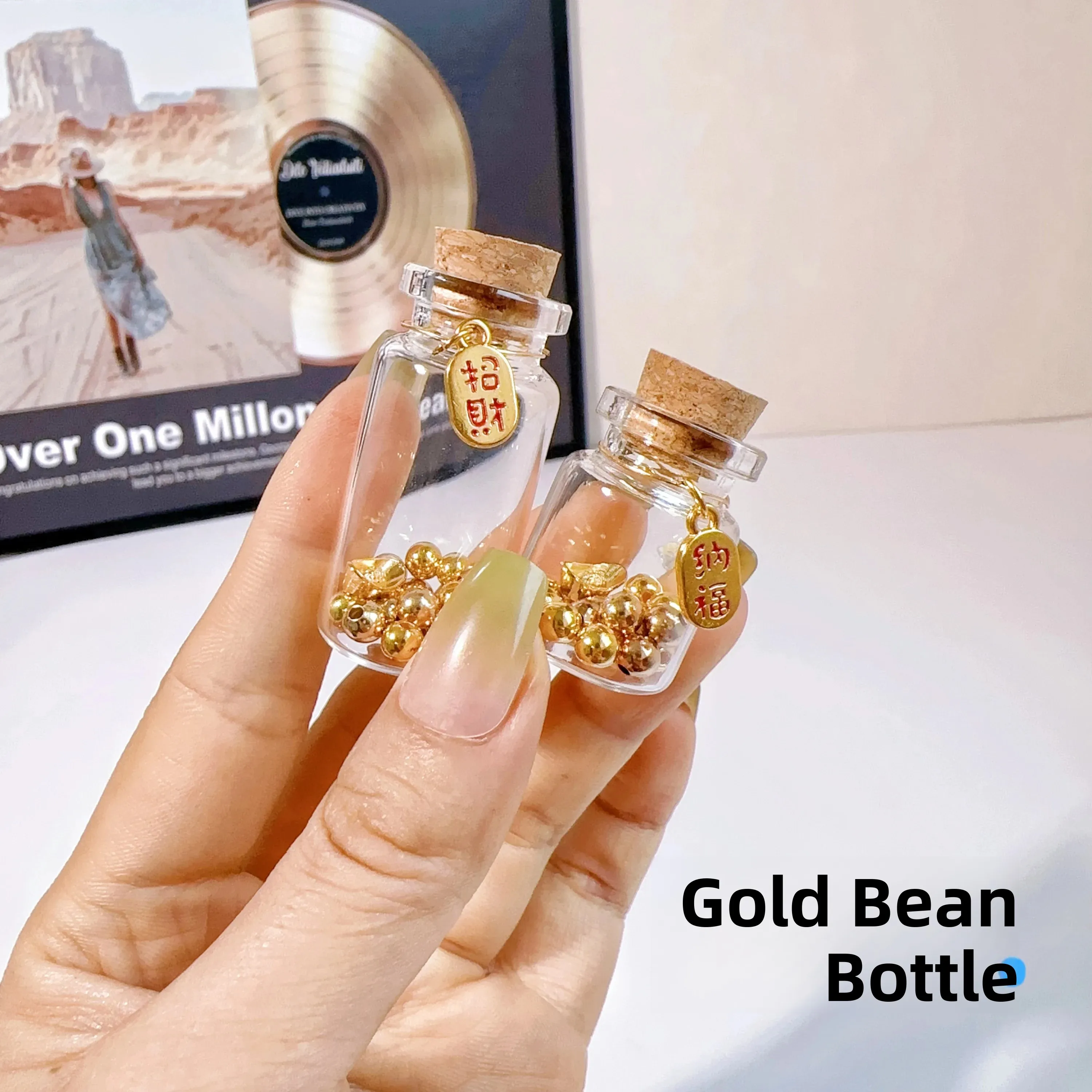 Gold Bean Storage Bottle Glass Empty Bottle for Storing Gold Teeth Lucky Star/Bottle Creative Home Decorations
Gold Bean Storage Bottle Glass Empty Bottle for Storing Gold Teeth Lucky Star/Bottle Creative Home Decorations