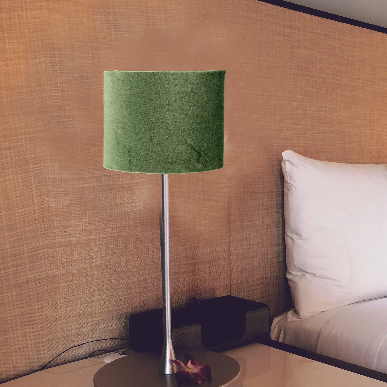 Velvet Lamp Shade E27E14 Cloth Lampshades for Table Floor Bedside Lamps Small Nightstand Modern Decorative Cover Replacement
Velvet Lamp Shade E27E14 Cloth Lampshades for Table Floor Bedside Lamps Small Nightstand Modern Decorative Cover Replacement