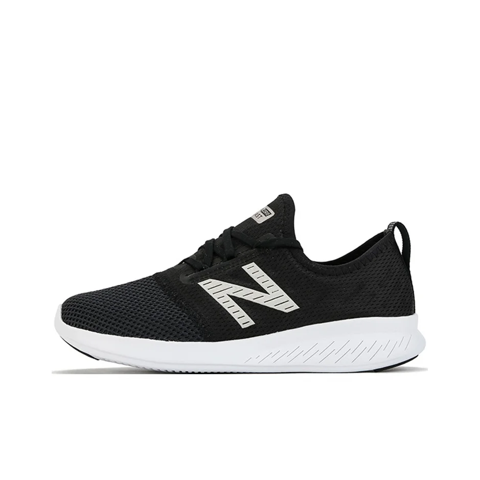 New Balance FuelCore Coast V4 'Black White' Women's WCSTLLK4
New Balance FuelCore Coast V4 'Black White' Women's WCSTLLK4