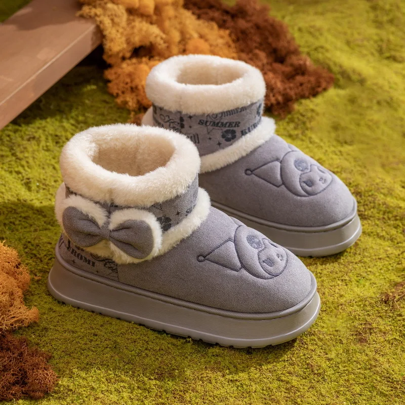 New Sanrio cartoon girls Kuromi Hello Kitty slippers Rain Boots Student Fashion Boots Non-Slip Family Matching Shoes
New Sanrio cartoon girls Kuromi Hello Kitty slippers Rain Boots Student Fashion Boots Non-Slip Family Matching Shoes