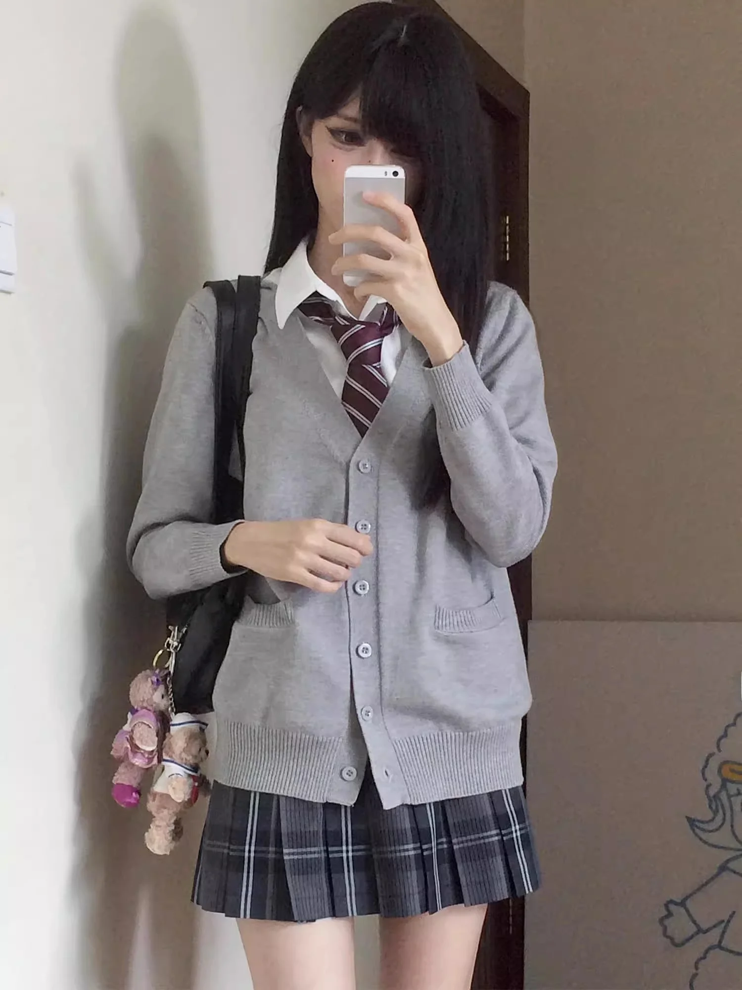 Autumnal JK Sweater Multiple Colors Campus Sle Commuter Jaet for Women Student orm Top Faionable Japanese School Un...
Autumnal JK Sweater Multiple Colors Campus Sle Commuter Jaet for Women Student orm Top Faionable Japanese School Un...