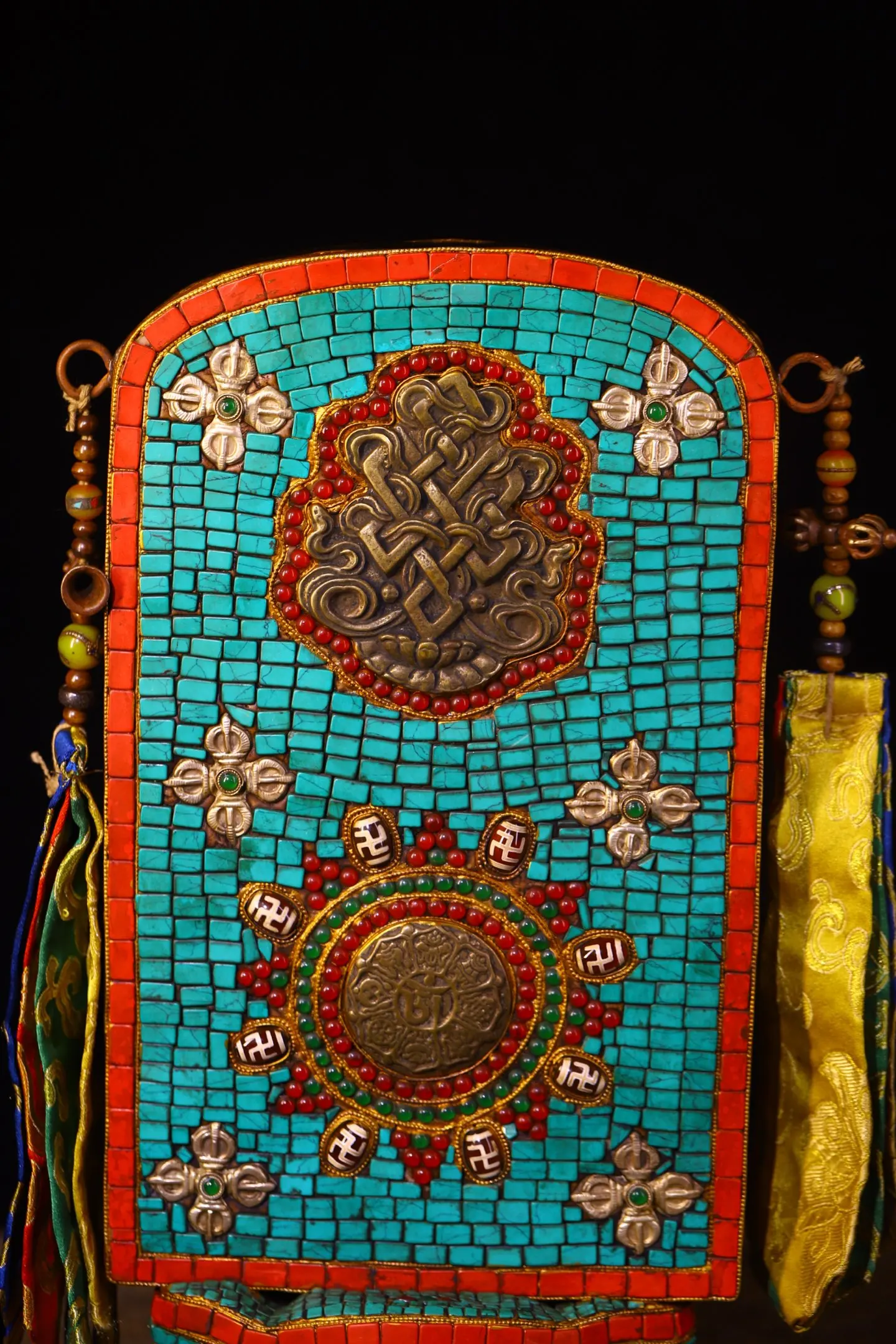 15"Tibetan Temple Collection Old Natural Meteorite Mosaic Gem gZi Beads Turquoise Parinirvana Shakyamuni Buddha Card Amulet
15"Tibetan Temple Collection Old Natural Meteorite Mosaic Gem gZi Beads Turquoise Parinirvana Shakyamuni Buddha Card Amulet