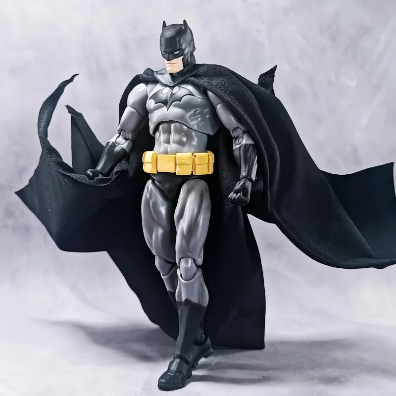 New Ct Toys Batman Hush Mafex 126 Black Version Bat Man Anime Action Figurine Statue Model Surprise Gifts Festvial Toys
New Ct Toys Batman Hush Mafex 126 Black Version Bat Man Anime Action Figurine Statue Model Surprise Gifts Festvial Toys