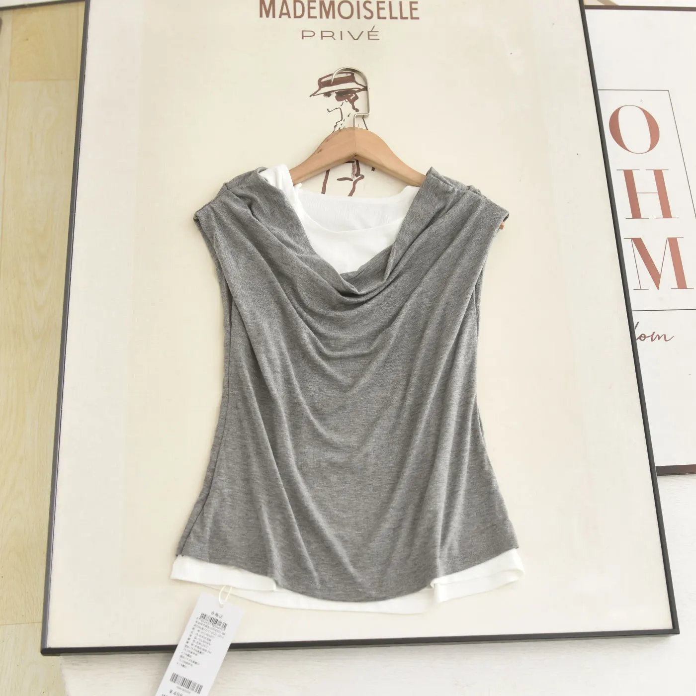Slim Fit Color Block Sleeveless T-Shirt Women's Casual Style 2026 Summer New Grey Patchwork Top Fashionable Poetic Series
Slim Fit Color Block Sleeveless T-Shirt Women's Casual Style 2026 Summer New Grey Patchwork Top Fashionable Poetic Series