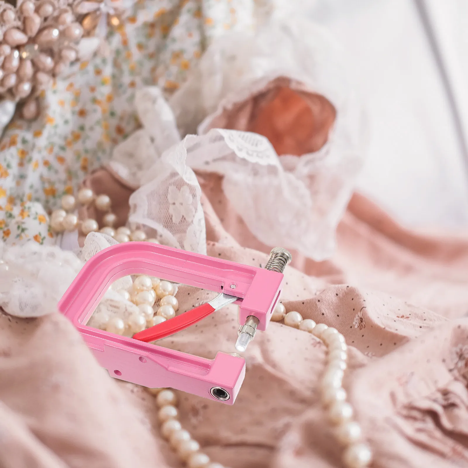 Набор для пришивания жемчуга: портативный ручной пресс для непористого жемчуга на одежду, носки, шарфы, для рукоделия
Набор для пришивания жемчуга: портативный ручной пресс для непористого жемчуга на одежду, носки, шарфы, для рукоделия