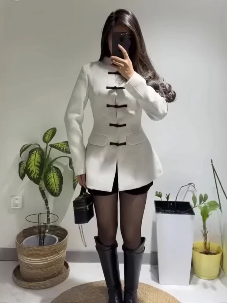 Women Trendy Satin Short Mandarin Jacket Elegant Stand Collar Full Sleeve Cinched-waist A-line Coat 2026 New Spring Casual Wear
Women Trendy Satin Short Mandarin Jacket Elegant Stand Collar Full Sleeve Cinched-waist A-line Coat 2026 New Spring Casual Wear